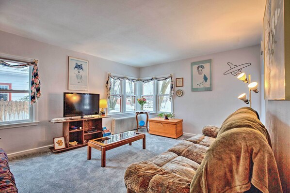 House (2 Bedrooms) | Interior