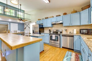 House (3 Bedrooms) | Interior