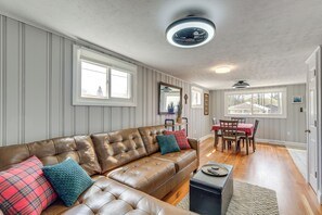 Interior - Walk to Edinboro Lake: Home w/ Fire Pit! (Edinboro)