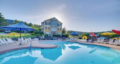 Game Room & Hot Tub: Spacious Retreat in Hollister