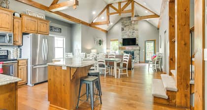 Game Room & Hot Tub: Spacious Retreat in Hollister