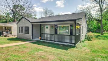 House (3 Bedrooms) | Front of property