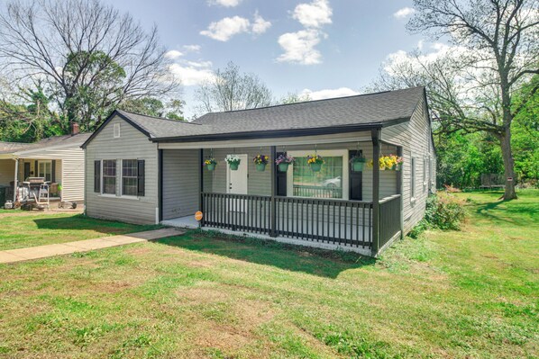 House (3 Bedrooms) | Front of property