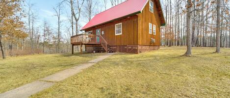 House (2 Bedrooms) | Depan hartanah