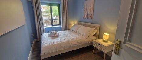 2 Schlafzimmer, Bügeleisen/Bügelbrett, WLAN, Bettwäsche