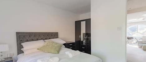 1 bedroom, WiFi, bed sheets