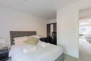 Room - Bright Canal-Side Flat, Canada Water (Greater London)