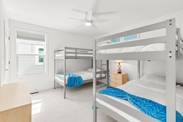 5 Schlafzimmer, Schreibtisch, kostenloses WLAN
