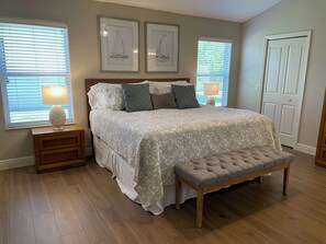 3 bedrooms, desk, iron/ironing board, free WiFi