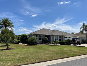 Exterior - Discover resort-style living with a gourmet kitchen and serene lanai retreat. (The Villages)