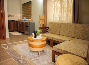 Interior - Tulivu Ranch Cottages  (Makurunge)