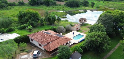 Chácara em Cássia com Piscina e Lago Privativo