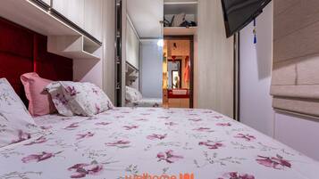 3 quartos, ferros/tábuas de passar roupa, Wi-Fi, roupa de cama