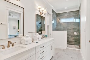 Hair dryer, towels - Exclusive Coastal Home | Private Pool and Elevator | Pet Friendly (Gulf Shores)