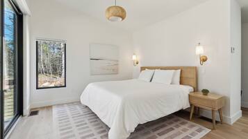 4 bedrooms, WiFi, bed sheets