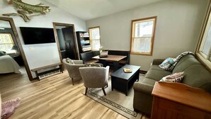 Living area - Musky Hideout on Lost Land Lake (Hayward)
