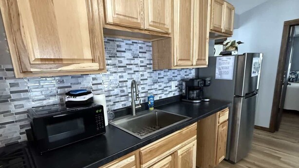 Private kitchen - Musky Hideout on Lost Land Lake (Hayward)