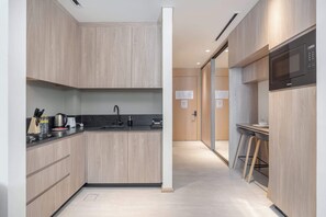 Fridge, microwave, stovetop, toaster