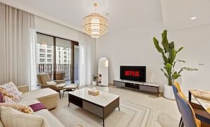 Living area - Urban Glam 1 BR in Surf 2-Creek Beach (Dubai)