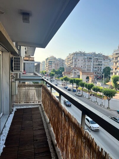 Homevision - Galerius Arch Condo