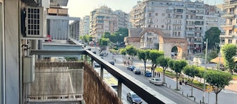 Homevision - Galerius Arch Condo