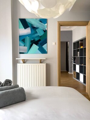 1 chambre, bureau, fer et planche à repasser, accès au Wi-Fi (inclus)