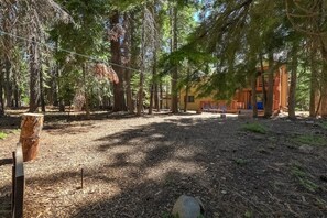House, 4 Bedrooms | Property grounds