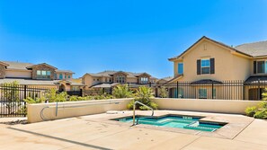 Casa adossada, 4 dormitoris | Piscina