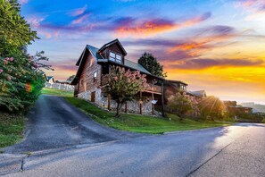 Cabin, 2 Bedrooms | Exterior - Blackberry Bliss 2 Bedroom Cabin (Pigeon Forge)