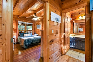 2 bedrooms, free WiFi