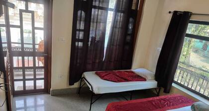 Hotel Kamal Ganga & Restaurant