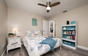 3 bedrooms, desk, iron/ironing board, WiFi