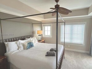 3 soverom, strykejern/-brett, reiseseng for barn og wi-fi