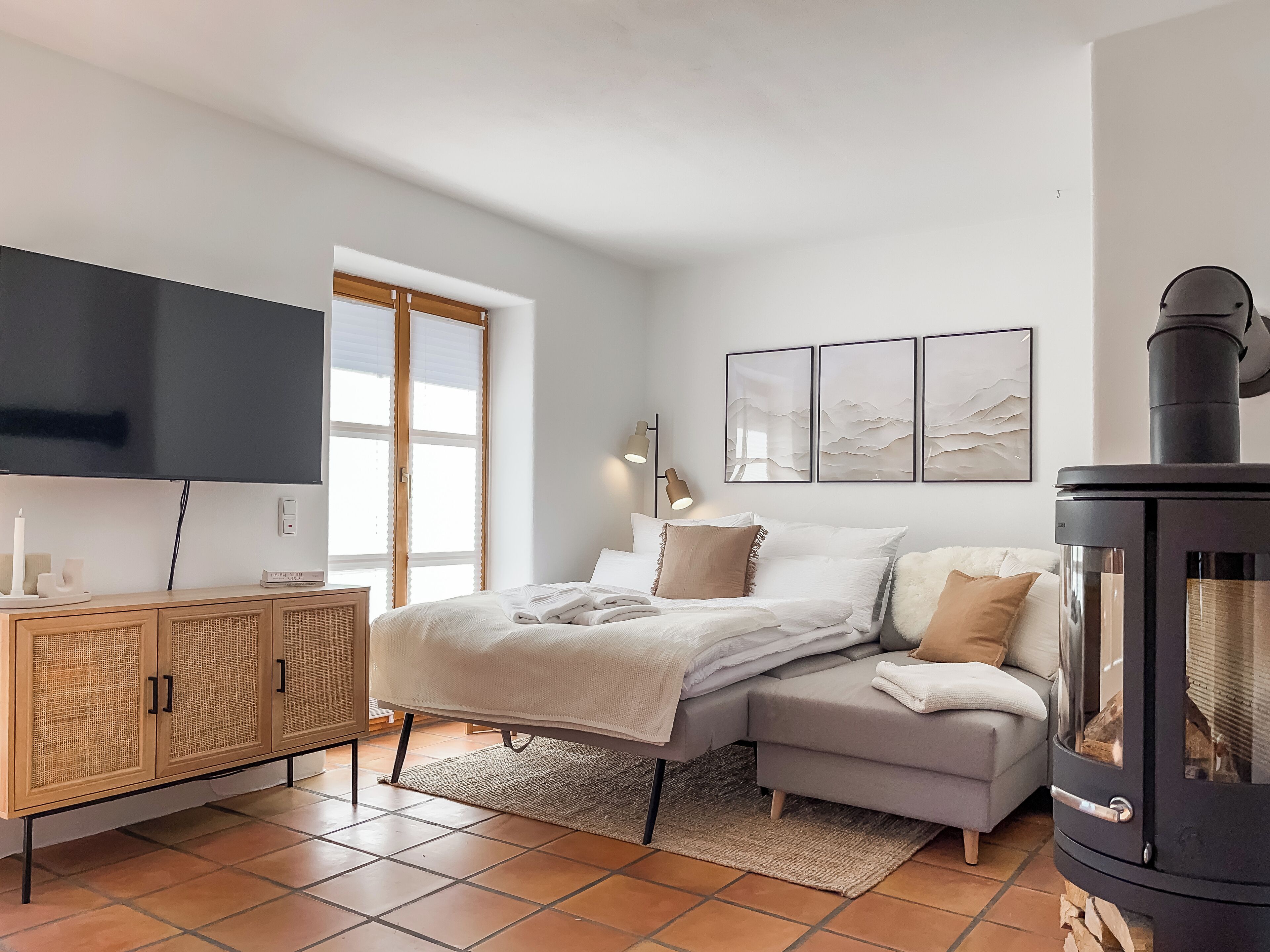 2 Schlafzimmer, Schreibtisch, Bügeleisen/Bügelbrett, Reisekinderbett