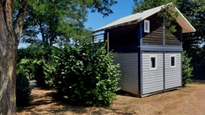 Exterior - ZEcamping 3* animé piscine chauffée locatif TV BBQ clim 36m2 6 pers (Argentonnay)