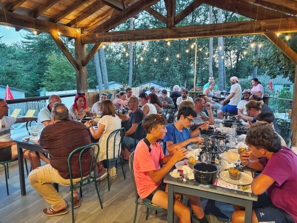 Outdoor dining