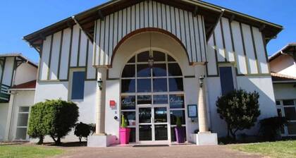 Appartement 3 étoiles - Piscine - ccbbddf