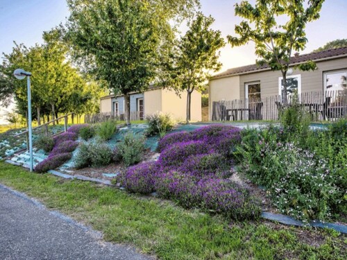 ZEcamping 2* animaux acceptés locatif TV clim 33m2 6 pers