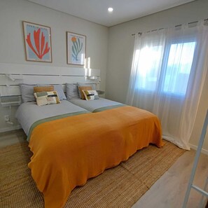 2 Schlafzimmer, Schreibtisch, Bügeleisen/Bügelbrett, WLAN