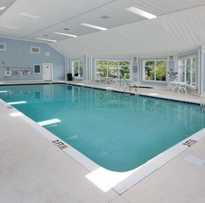 Piscine couverte, piscine extérieure