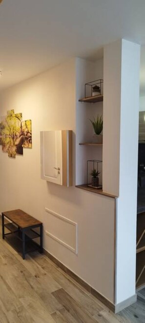 Interior - Between lake and mountains, L'ange des Cimes welcomes you to Savines-le-Lac (Savines-le-Lac)