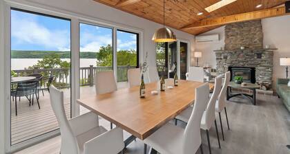 Lakeview, Spa, Firepit, BBQ, Fireplace + Speakeasy