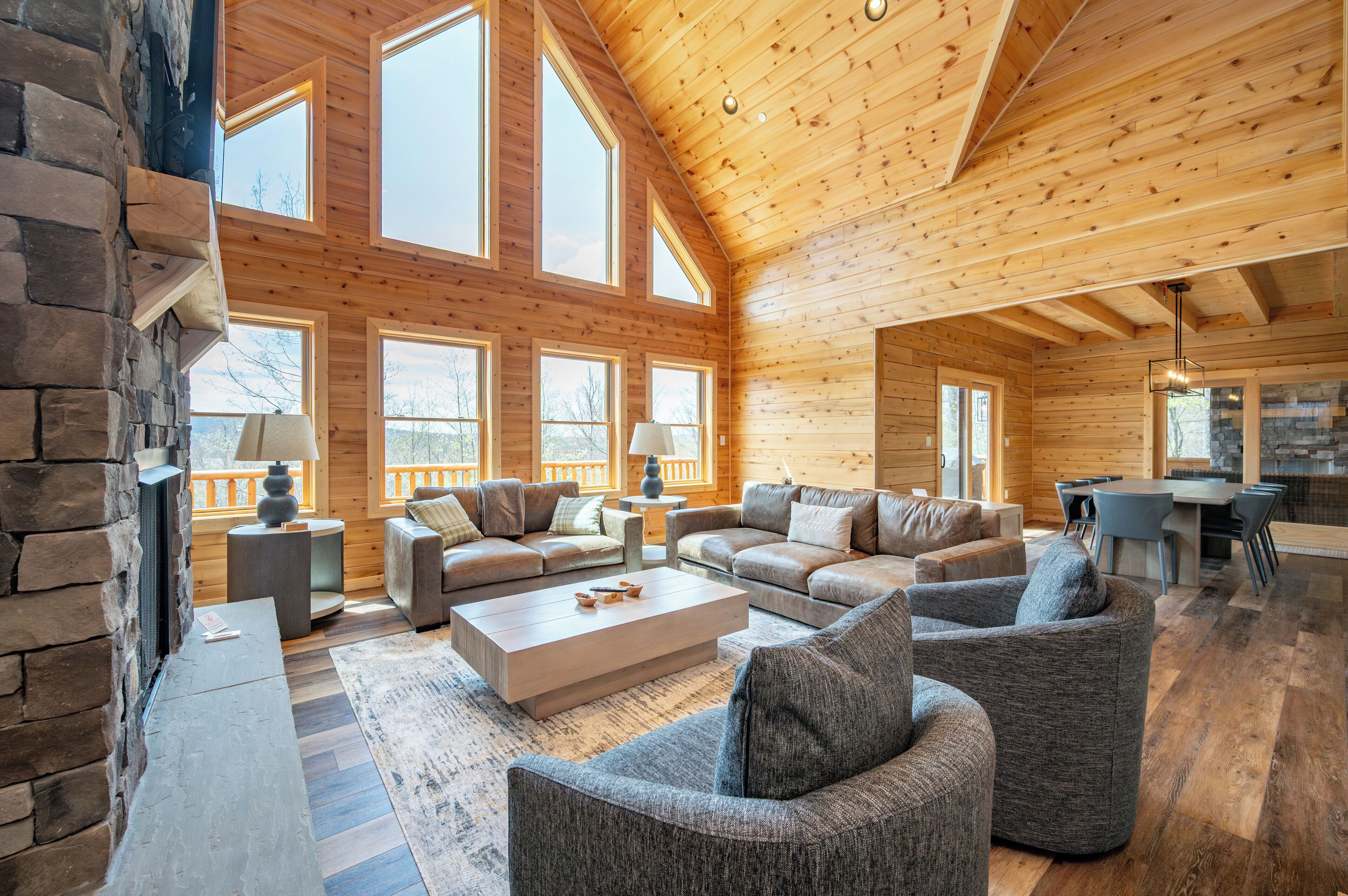 Smart-tv en een open haard