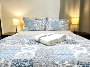 4 bedrooms, desk, iron/ironing board, free WiFi