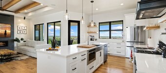 Bridle Ridge Retreat | Modern Comfort, Open Views