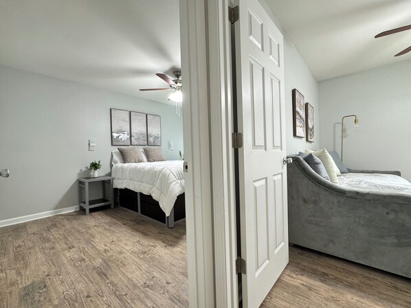 2 chambres, bureau, Wi-Fi gratuit, draps fournis