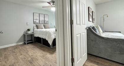 Baton Rouge Bliss! Trendy 2BR Apartment Near Everything