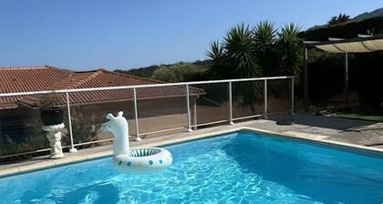 Maison avec piscine vue mer