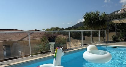 Maison avec piscine vue mer