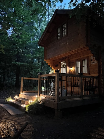Exterior. Wake Up Slow • Wood fire, forest sauna & silence